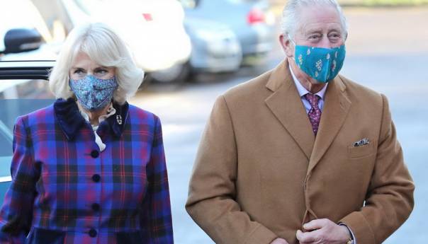 Princ Charles i vojvotkinja Camilla primili Covid vakcinu