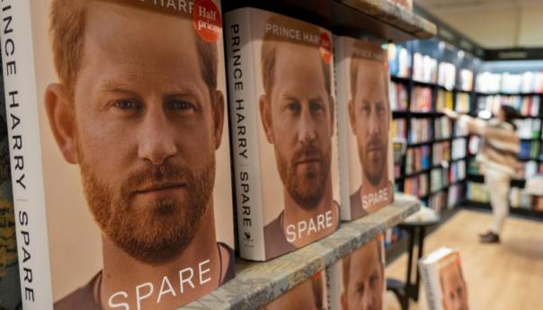 Princ Harry: Neke stvari o bratu i ocu nisam stavio u knjigu