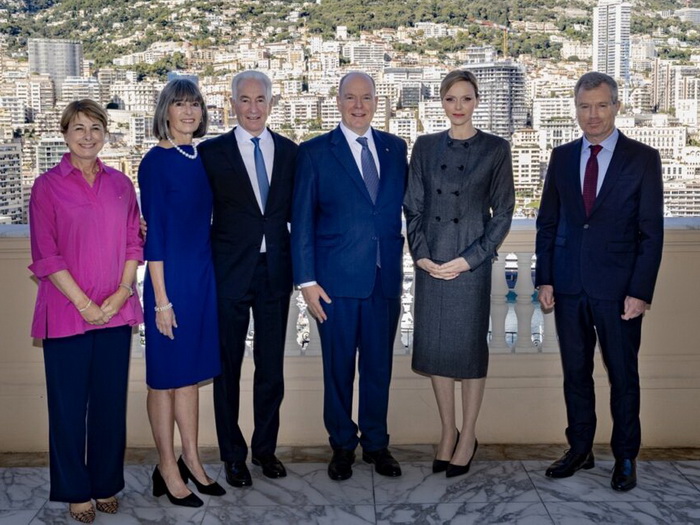 Princeza Charlene oduševila jednostavnim stajlingom