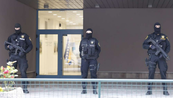 Pripadnici FUP-a pretresaju Općinu Stari Grad, četiri osobe uhapšene