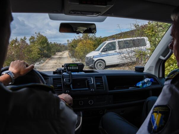 Pripadnici GPBiH spriječili krijumčarenje državljana Turske, Sirije i Kine
