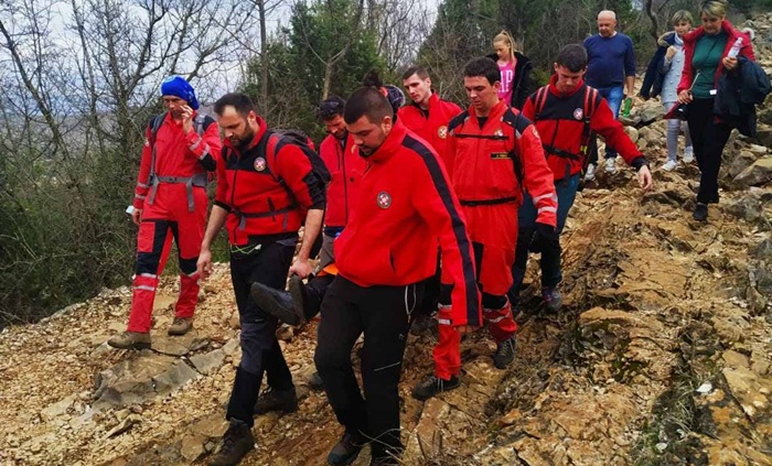 Pripadnici GSS-a spasili hodočasnika na usponu ka Međugorju
