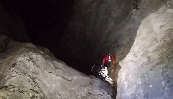 Pripadnici HGSS-a spasili djevojku iz kanjona Podružje