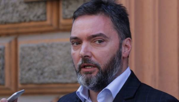 U najkraćem roku usvojiti privremenu zabranu izvoza oblovine, ogrjevnog drveta i peleta