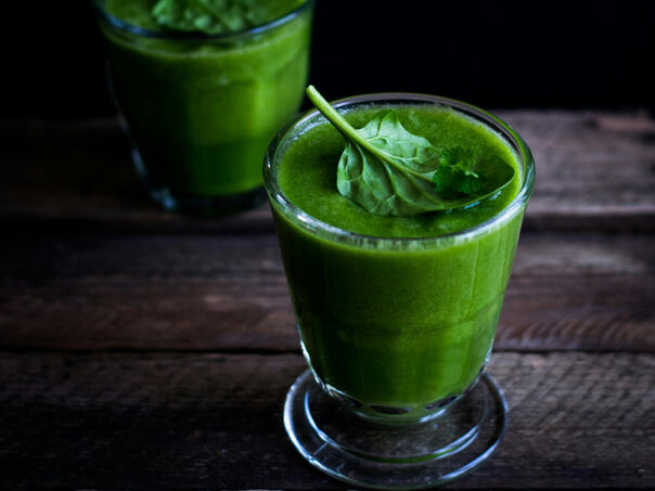 Prirodni štit: Sok od špinata briše gripu!