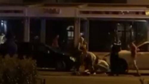 Pristalice opozicije napale građane sa crnogorskim obilježjima