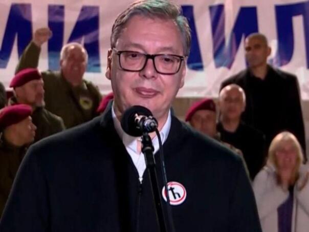 Pristalice SNS-a se okupile u "Ćacilendu": Vučić održao govor