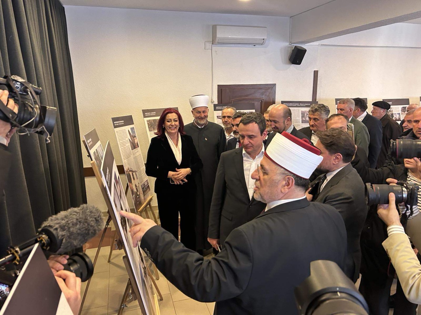 Priština domaćin izložbe o razaranju džamija u BiH i na Kosovu