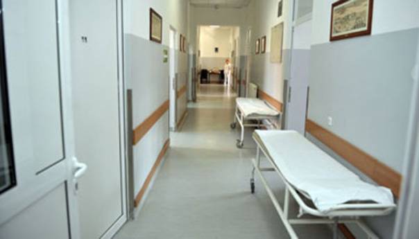 Priština: Zbrinuta osoba za koju se sumnja da je zaražena koronavirusom