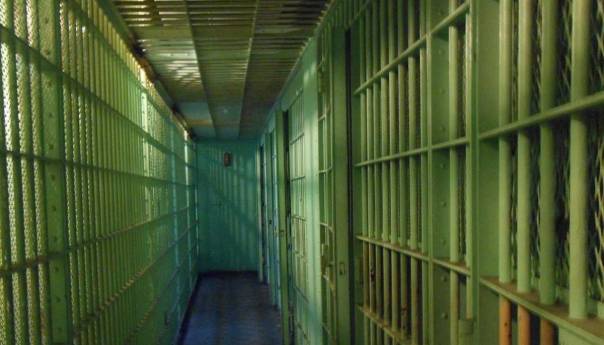 Pritvorena Dobojka osumnjičena da je mužu zadala smrtonosni ubod