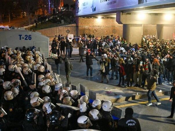 Pritvoreno 37 osoba u Turskoj, objavljivali provokativne komentare o Imamogluu?