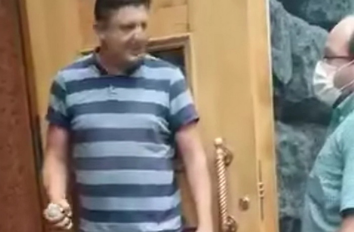 Priveden muškarac koji je prijetio aktiviranjem bombe u zgradi vlade u Kijevu