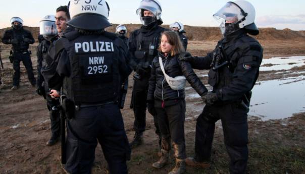 Privedena Greta Thunberg