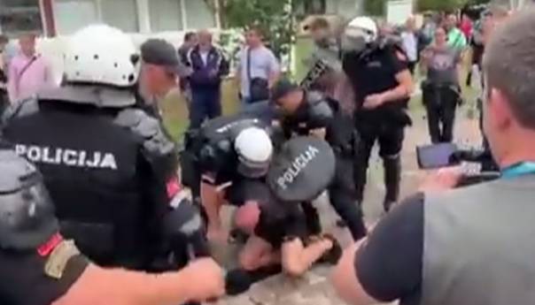 Privedene 23 osobe u Budvi, povrijeđen policajac