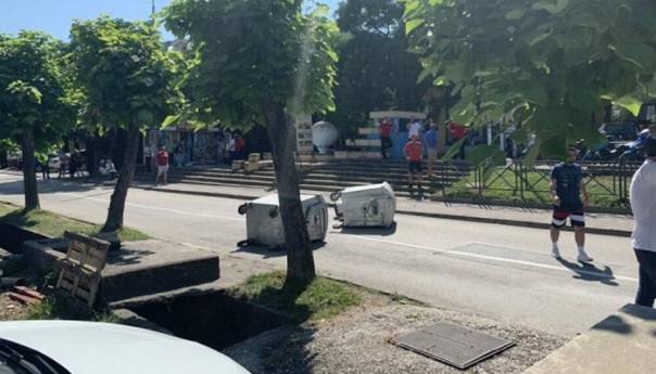 Privedeno 17 osoba koje su učestvovale u incidentima u Budvi