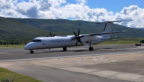 Prizemljeni zrakoplovi crnogorskog avioprijevoznika Montenegro Airlines