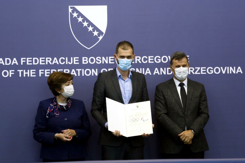 Priznanja Vlade FBiH i novčane nagrade najuspješnijim sportistima