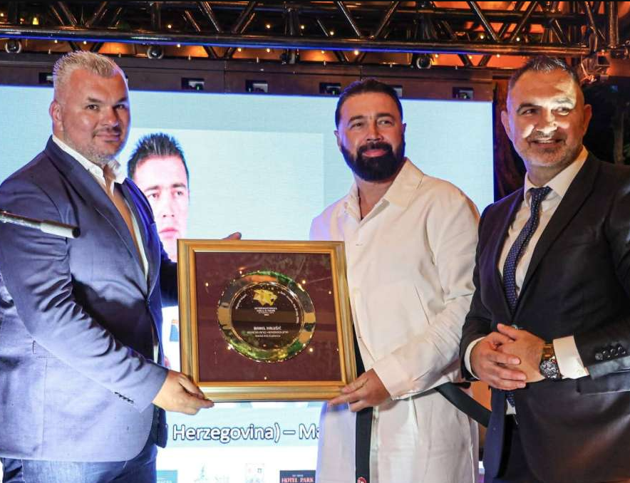 Priznanje "Martial Arts Excellence" za jednog od najuspješni