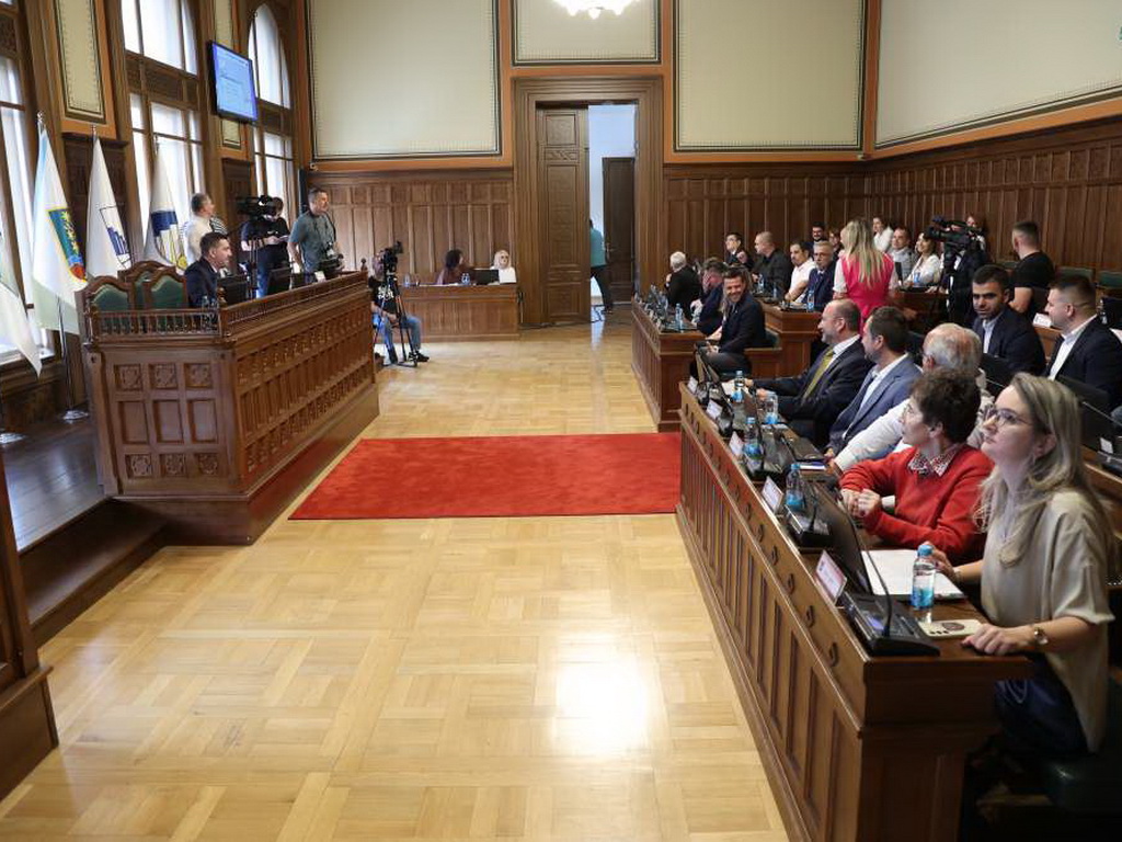 Priznanje "Počasni građanin Grada Sarajeva" pripalo Philippeu Douste-Blazy i Ericu Haucku