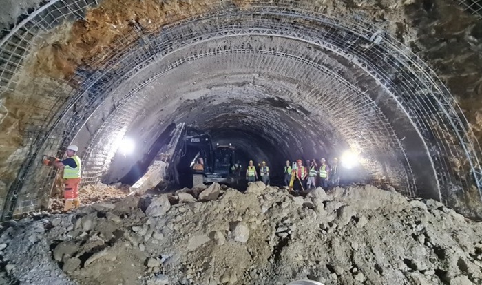 Probijena lijeva cijev tunela Ivan duga 1761,50 metara