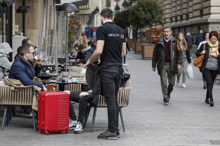 Problematično ponašanje Balkanaca razlog što se korona širi
