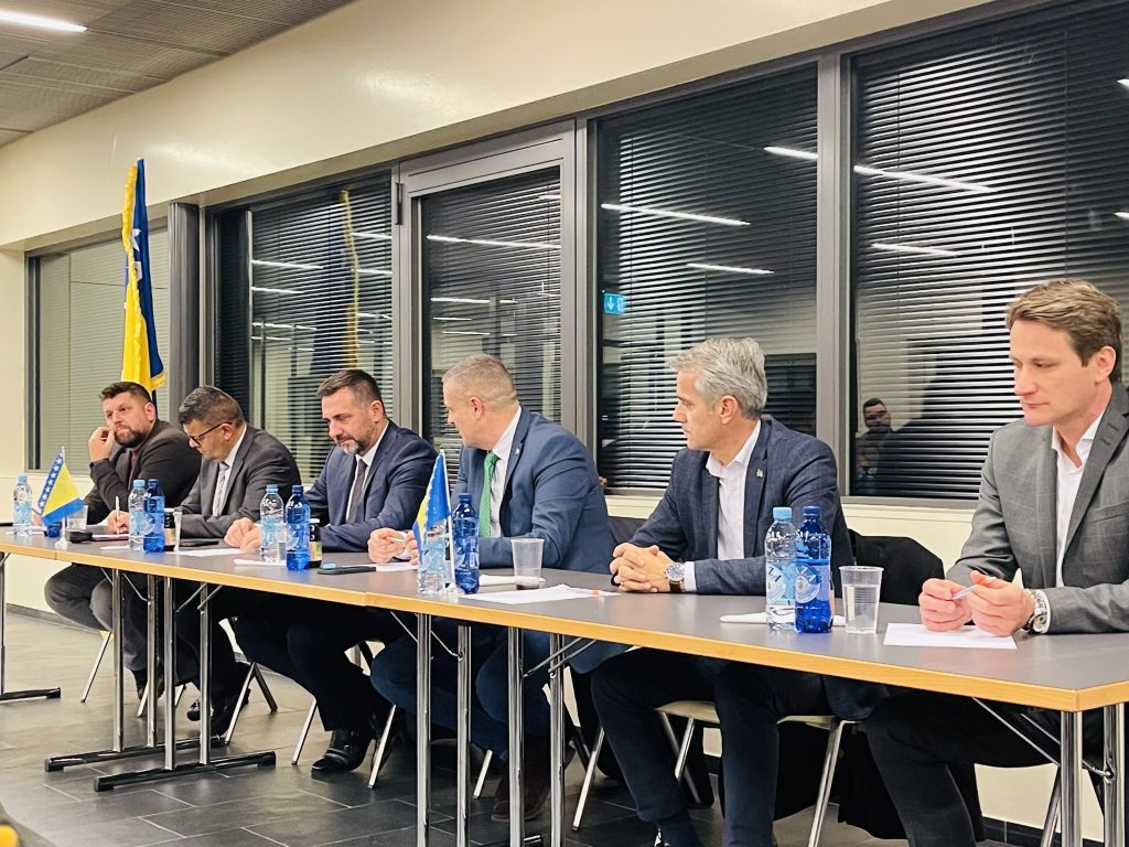 Probosanske stranke iz RS u Cirihu: Svi u isti front