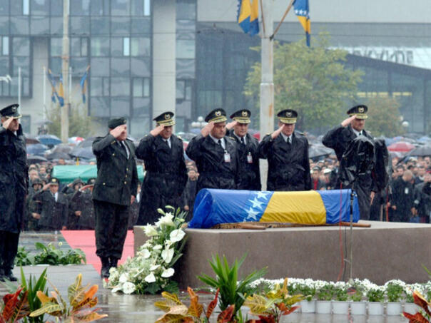 Pročitajte govor Paddy Ashdowna na dženazi Aliji Izetbegoviću