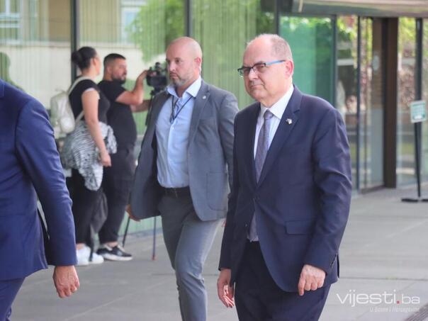 Procurili detalji sa PIC-a: Čović prešutio Dodika i napao Bošnjake