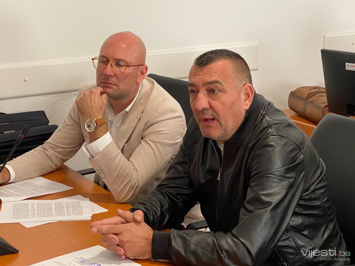 Potvrđene optužnica policajacima koji su podvodili maloljetnice