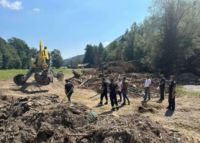 VM BiH: Produžena misija dva tima za zaštitu i spašavanje iz BiH u Sloveniji