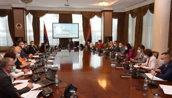 Produžene sve preventivne mjere u RS