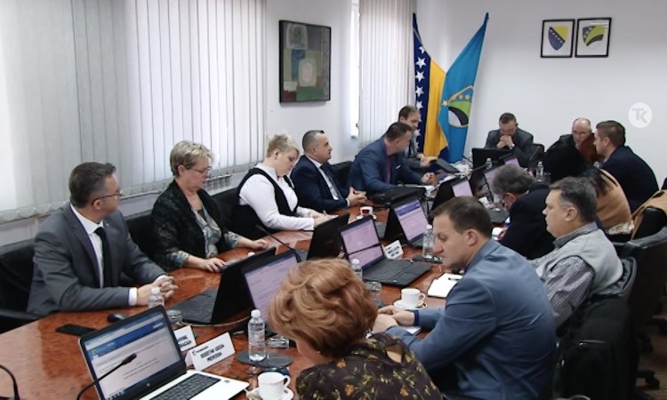 Produženo važenje Kolektivnog ugovora za djelatnost obrazovanja