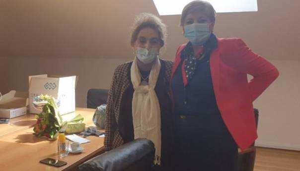 Profesorica Zehra Dizdarević donirala EKG aparat za Dom zdravlja KS