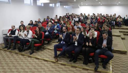 Proglašeni pobjednici edukativne akcije 'Sat kodiranja'