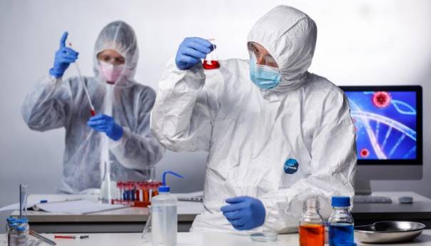 Proizvođači počinju raditi na cjepivu za omikron, Rusija vjeruje u Sputnjik