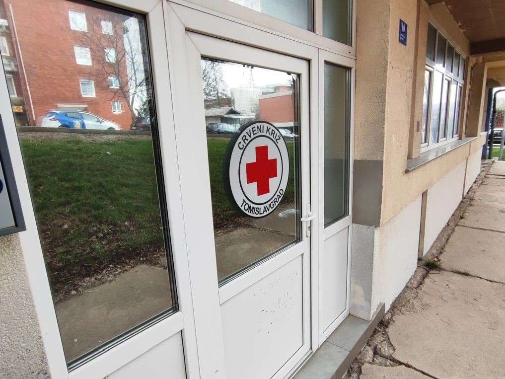 Projekat Crvenog krsta za podršku starijim osobama u svakodnevnim poslovima