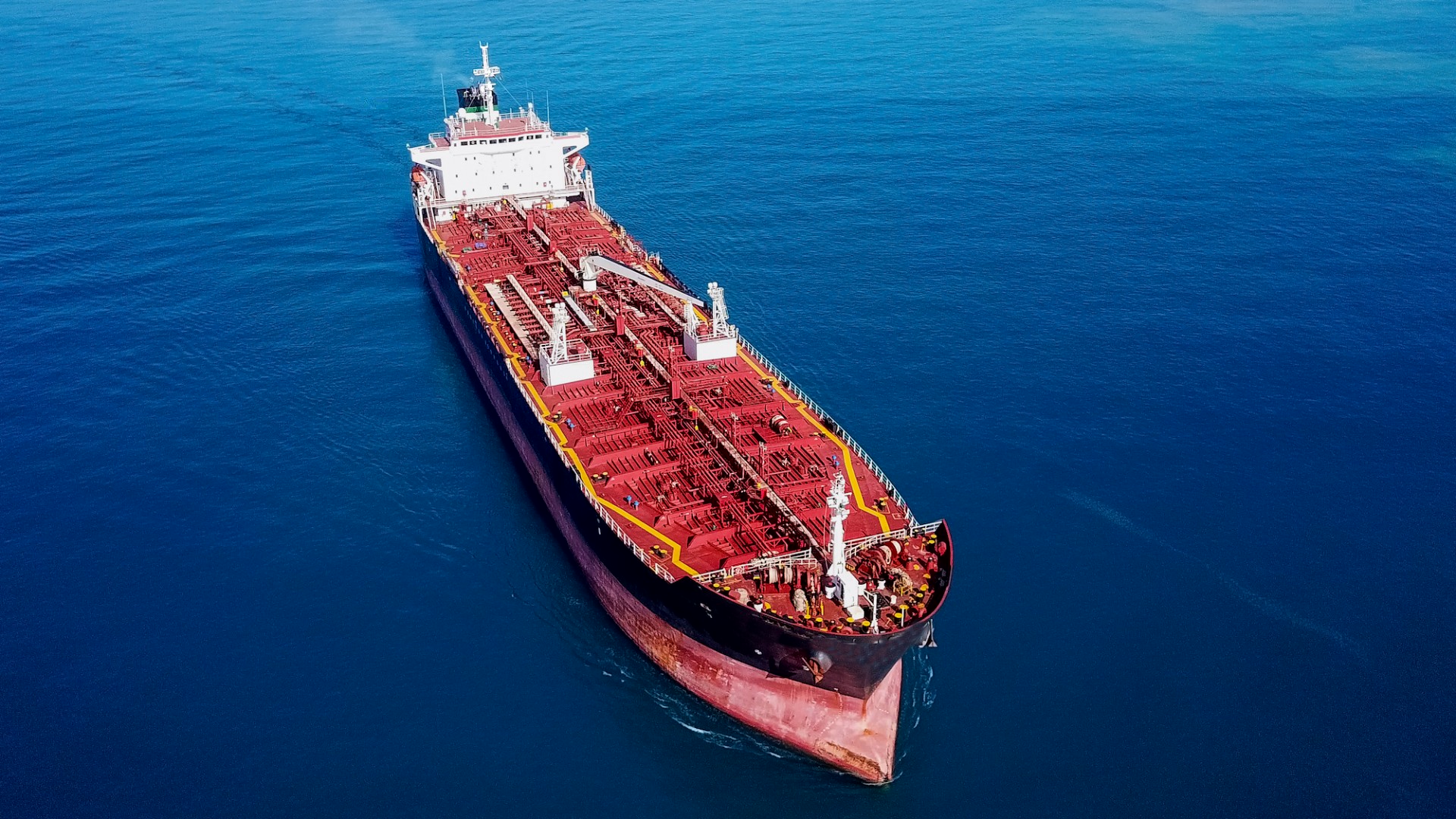Projektil pogodio tanker kod Jemena, poslan američki razarač