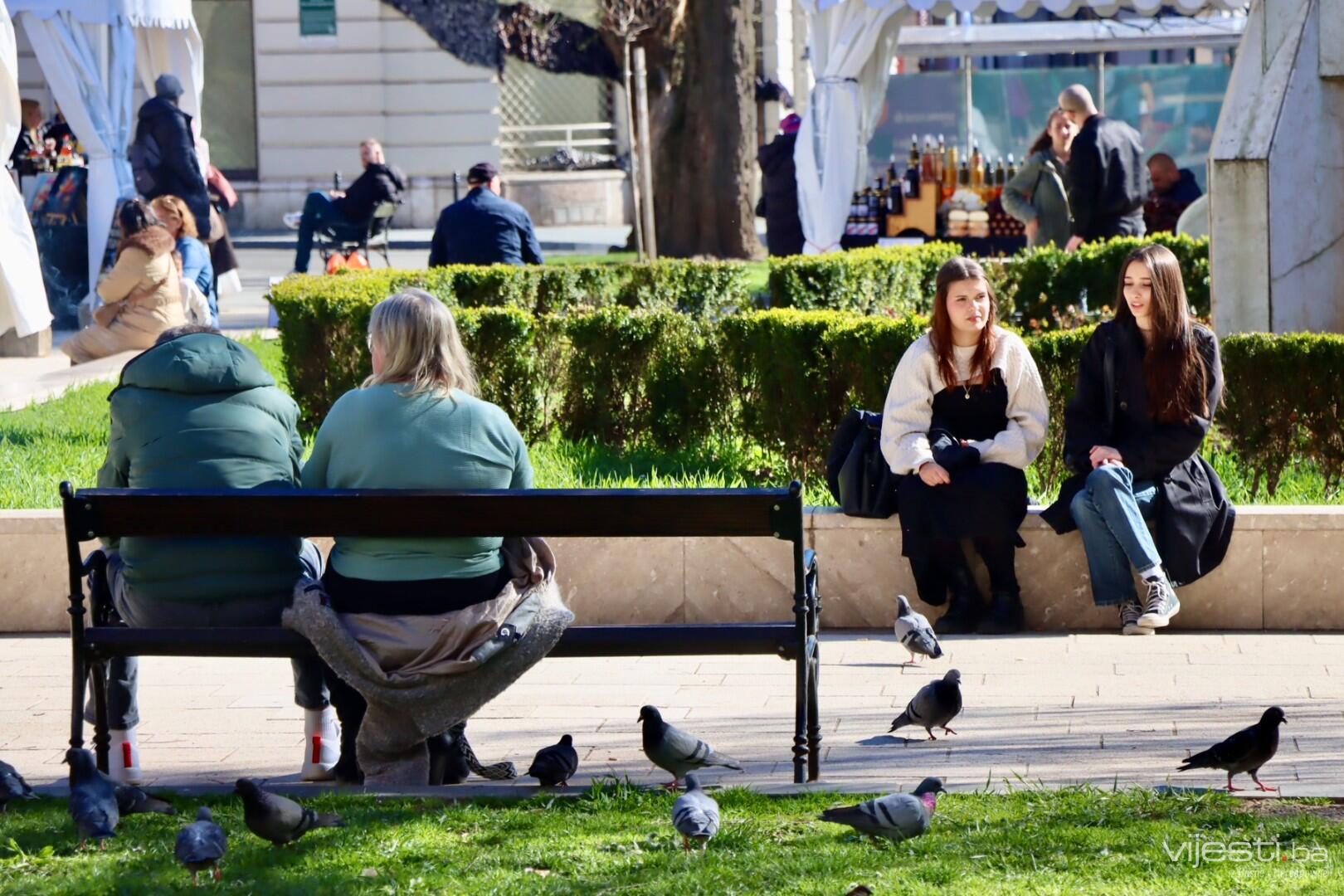 Proljeće namamilo Sarajlije na ulice, pogledajte šta smo zabilježili