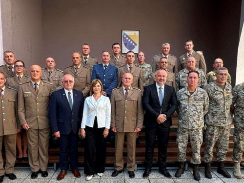 Promocija prvih master instruktora Oružanih snaga BiH