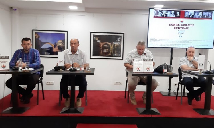 Promovirana knjiga 'Dok su gorjele buktinje', autora Adnana Velagića