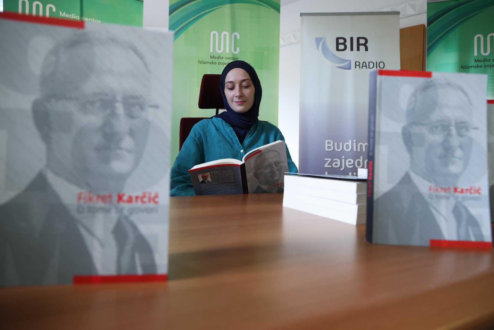 Promovisana knjiga 'O tome se govori' rahmetli profesora Fikreta Karčića