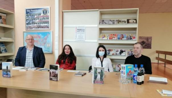 Promovisane knjige brčanskih pisaca Slađane Jovičić i Suvada Alagića