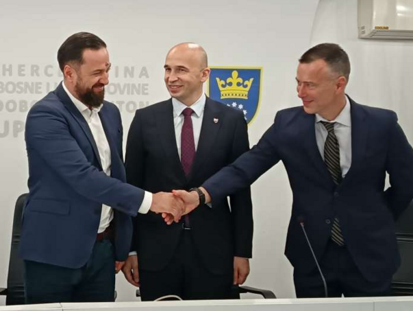 Promovisani novi NPP-ovi za osnovce i gimnazijalce u ZDK-u