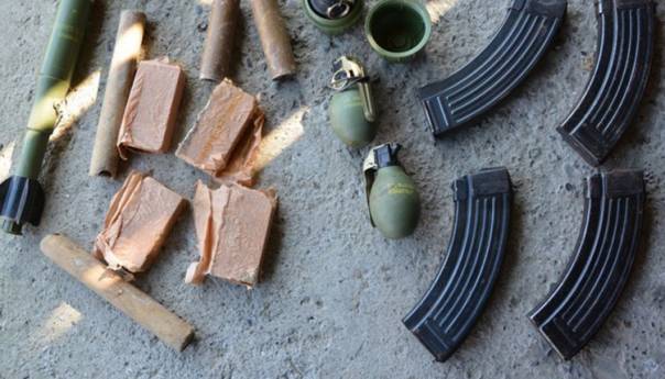 Pronađena veća količina vojne opreme i oružja