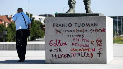 Pronađena žena koja je išarala spomenik Franju Tuđmanu