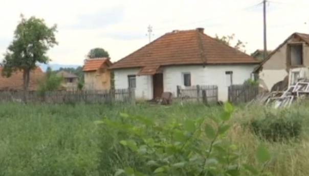 Pronađeno tijelo muškarca koji je nožem izbo suprugu i povrijedio sina