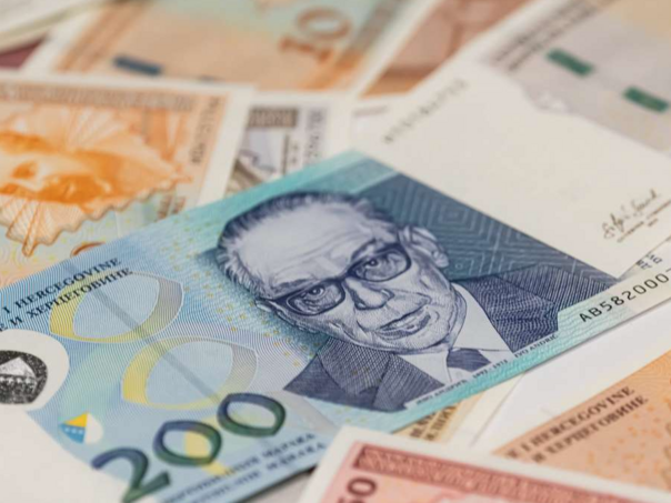 Prosječna neto plaća u FBiH u junu 1.714 KM, za godinu porasla 8,7 posto