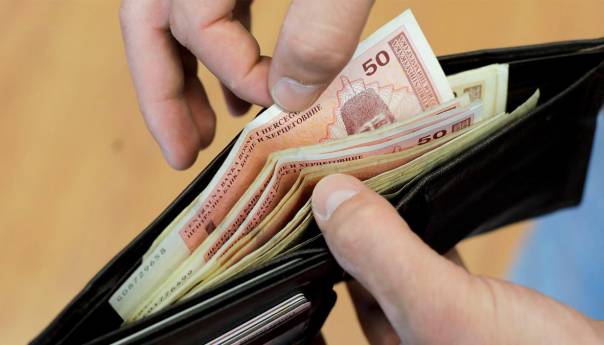 Prosječna neto plata u BiH u oktobru 1.007 KM