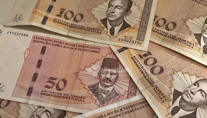 Prosječna plata u decembru 1.190 KM
