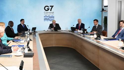 Prošli su dani kada su male grupe odlučivale o sudbini svijeta